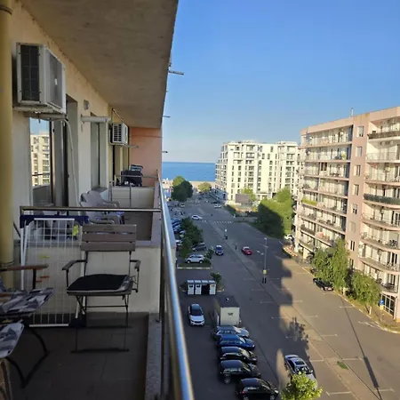 Daire La 1 Minut De Mers Pa Jos Pana La Cluburii Mamaia